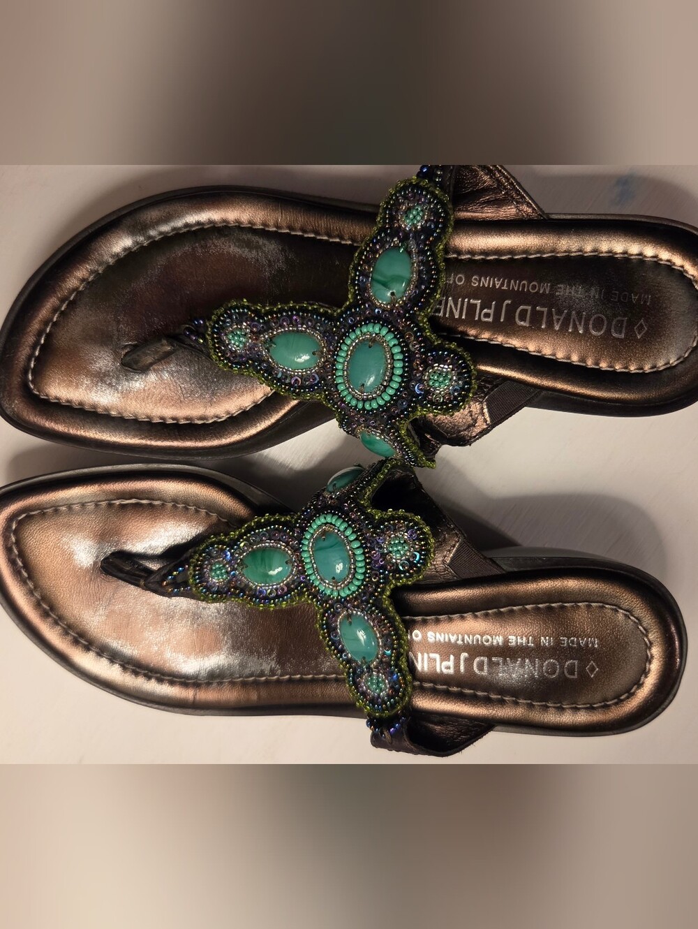 Donald J. Pliner Women's Leather Beaded Turquois Thong Sandals Italy Size 6